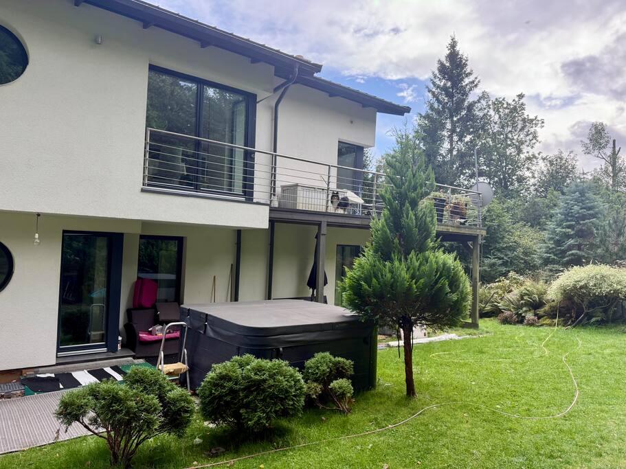 2BR Villa • 2 Beds • Parking • Great for Workers