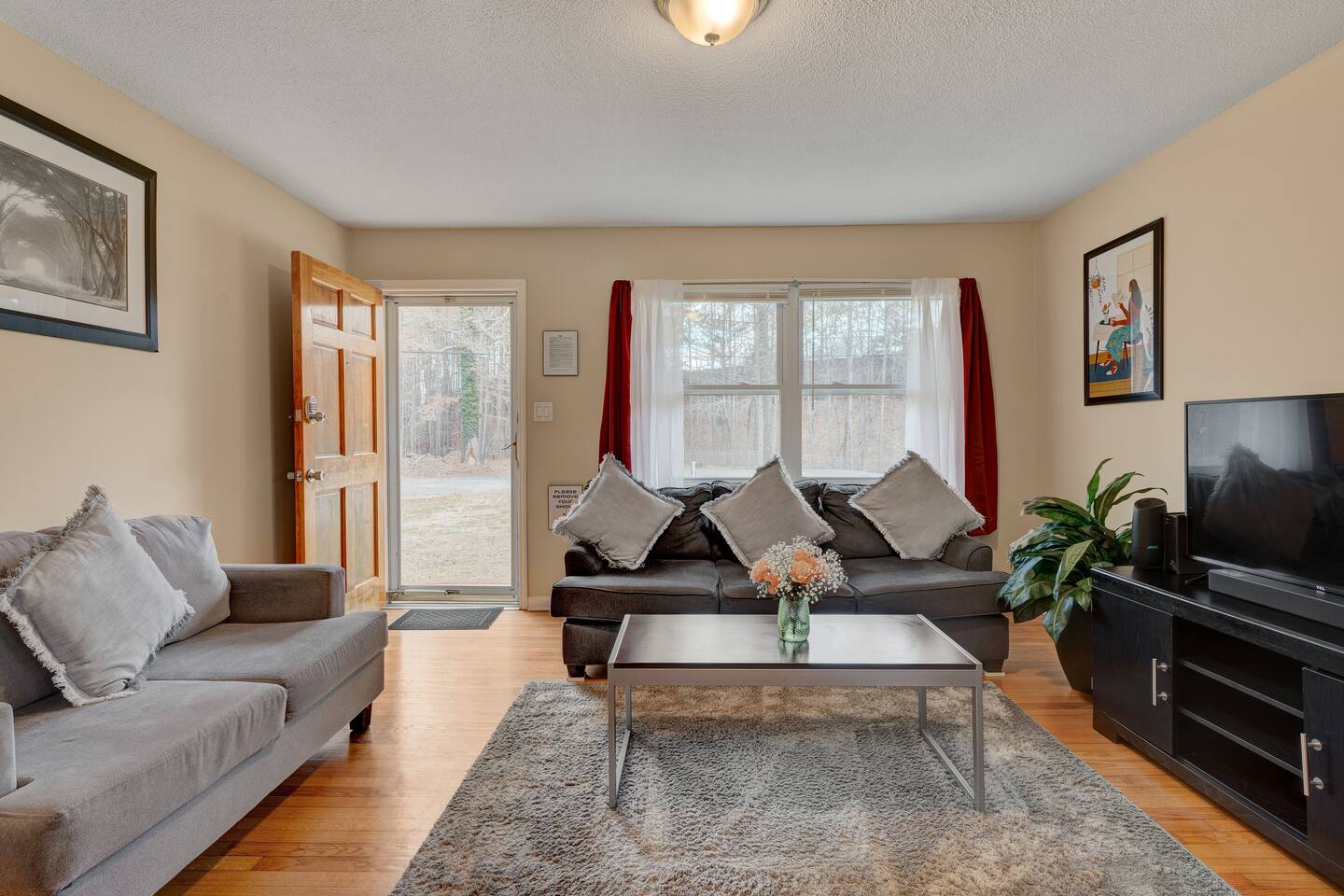 Duke 3BR 1.5BA @ American Village