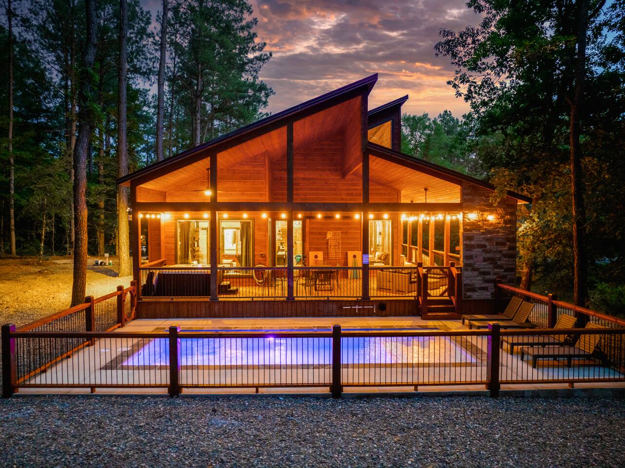 PvtHeatedPool/Creek/ArcadeGames/PlaySet/HotTub