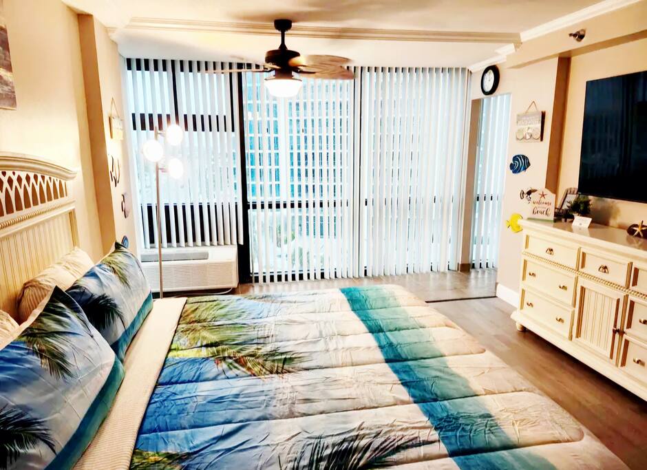 Daytona King Oceanview Studio w/kitchenette, pool