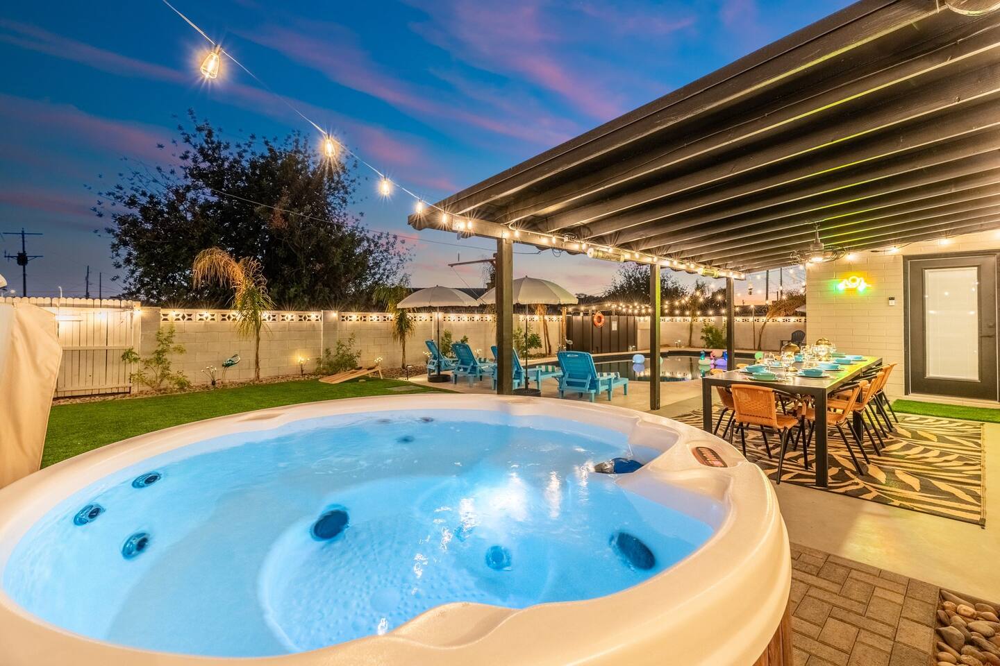 2 BR House, Pool, Hot Tub, 15 min Barrett Jackson! - Holiday Home