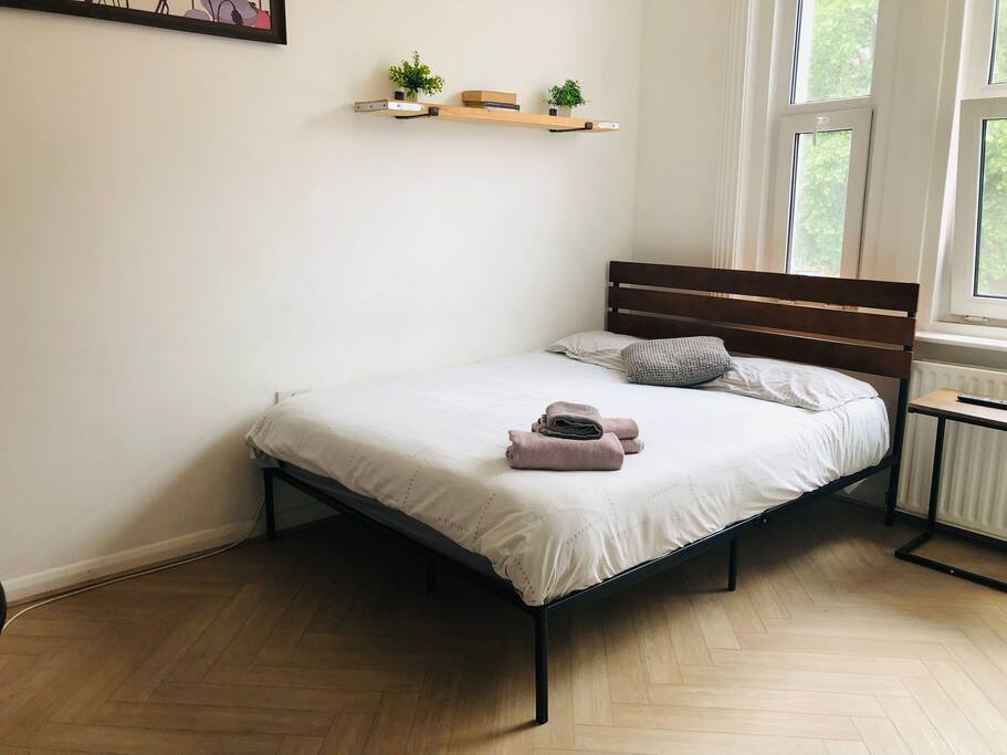 Ensuite Studio - Camberwell