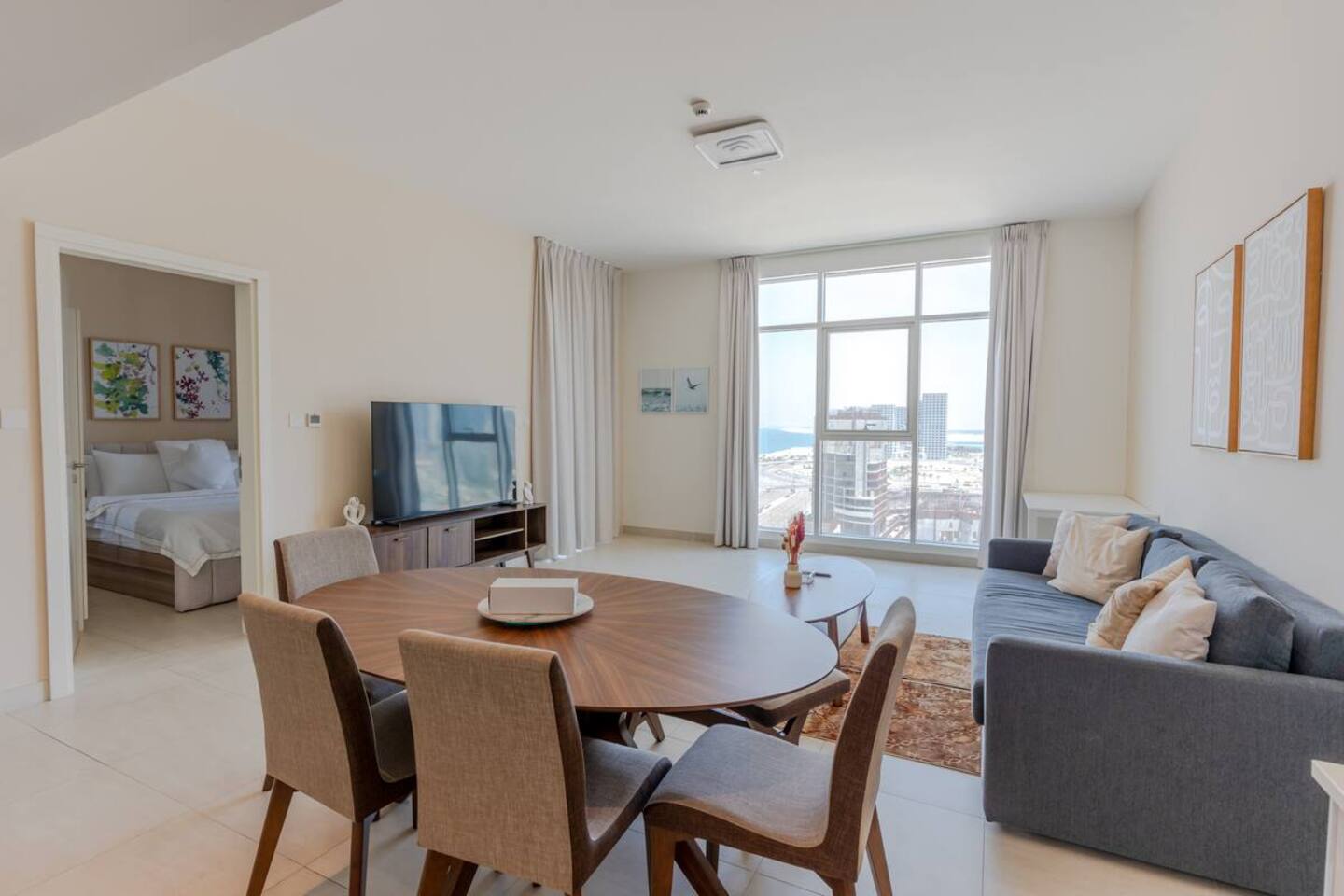 Comforting 1BR at Bridges Tower with Pool&Gym 1208 B3