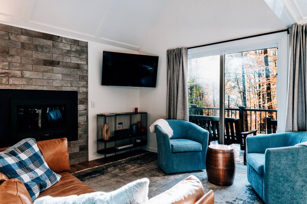 Fall Retreat, Hot Tub, Fire Pit, Dog Friendly