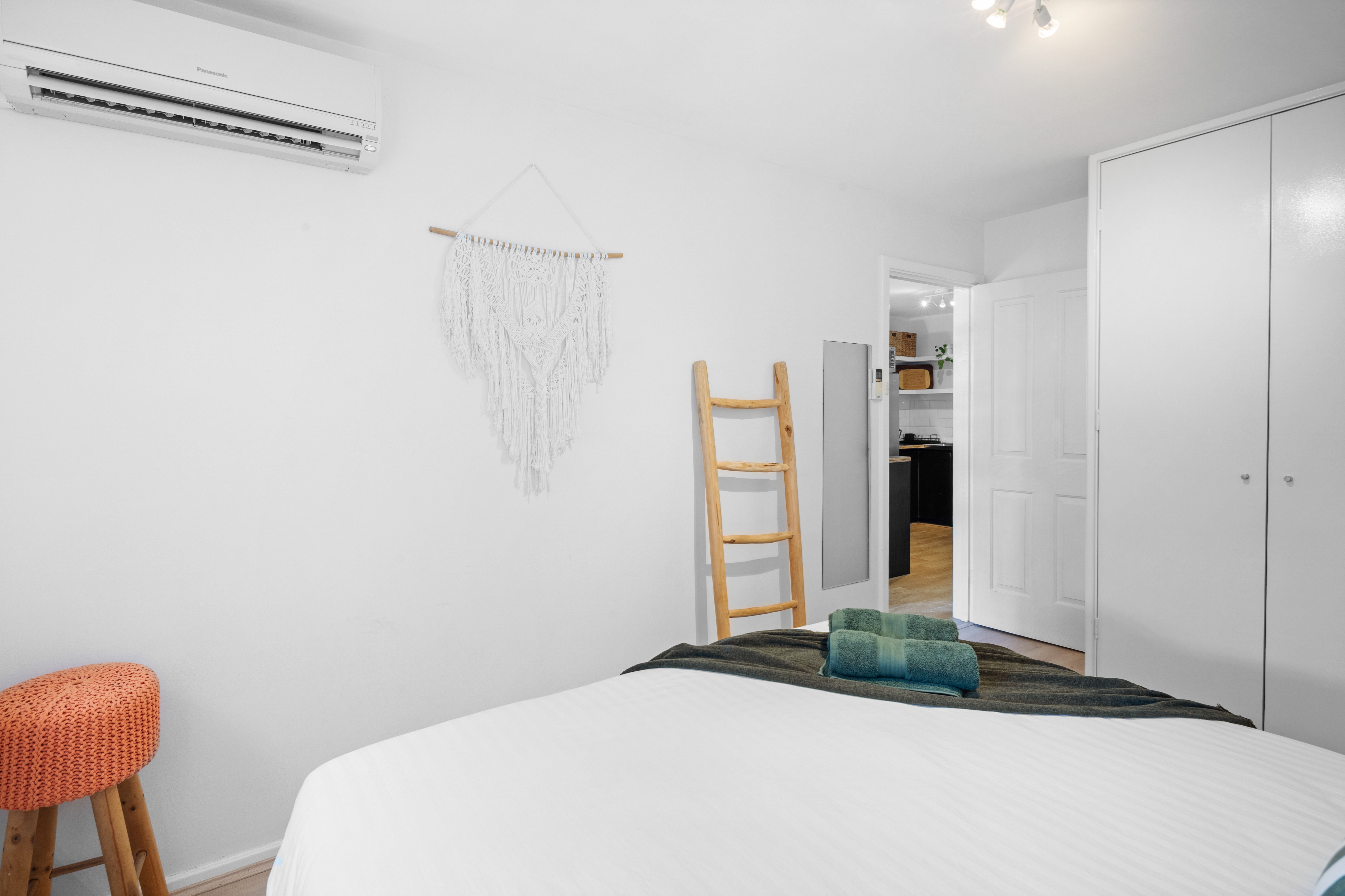 The Cozy Gem | 6 Min Drive to Scarbs Beach