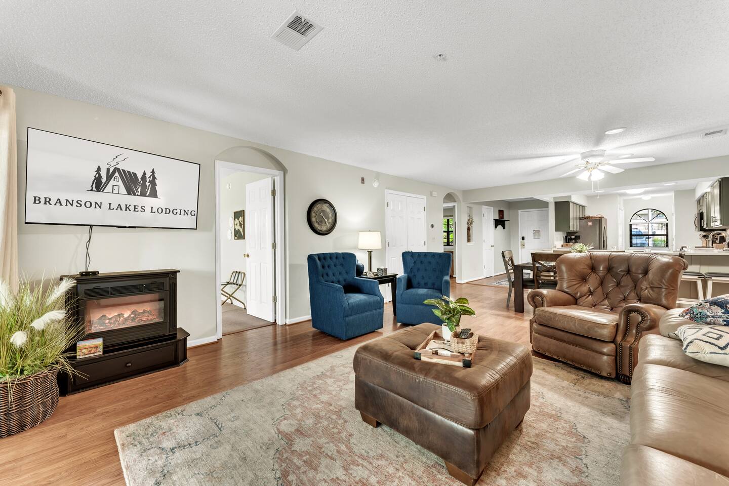 Gorgeous, 3 min to Strip, Pool!