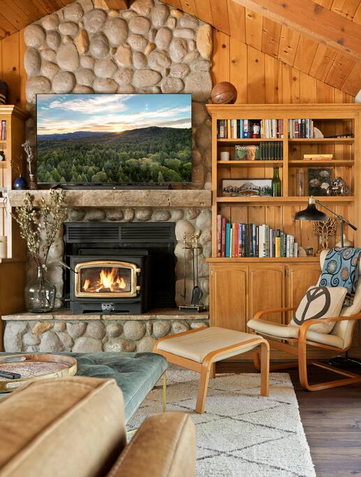 Woodland Retreat | Fireplace & Game Room