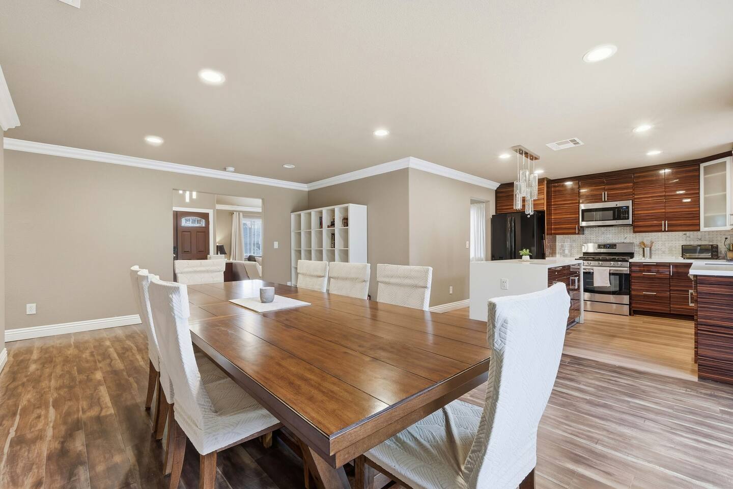 Quiet 5BR Home – Family & Work Travel Ready