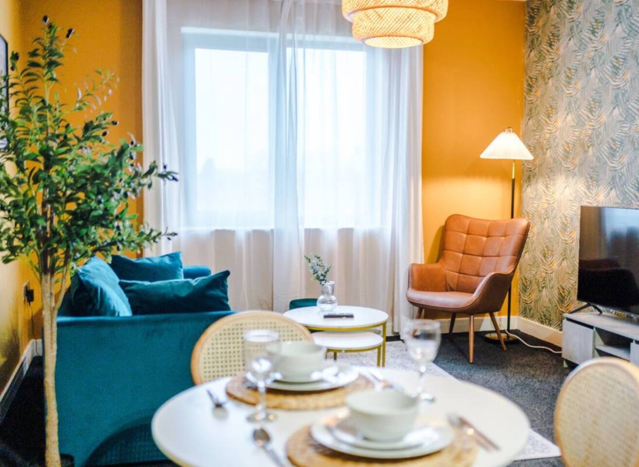 Manchester Apartment Free Parking