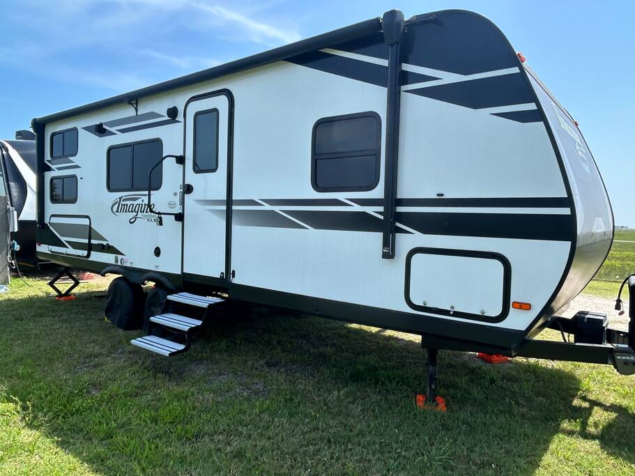 Bayside Retreat –Imagine XLS Bumper Pull |Sleeps 6