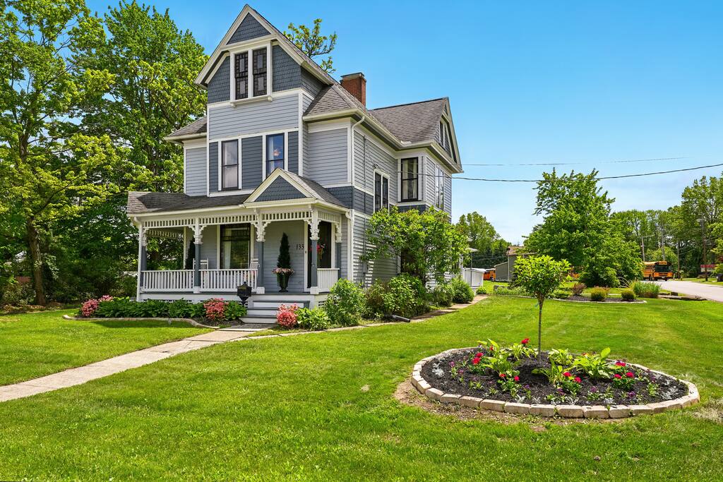 The Victorian House