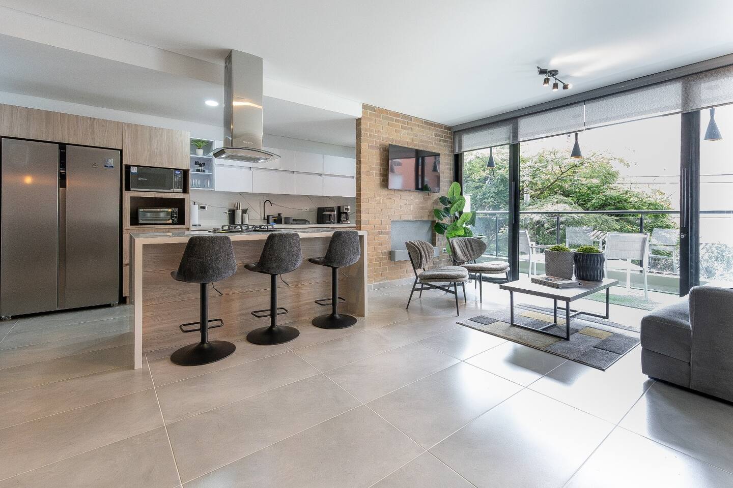 Beautifully Decorated Apt by Parques del Río