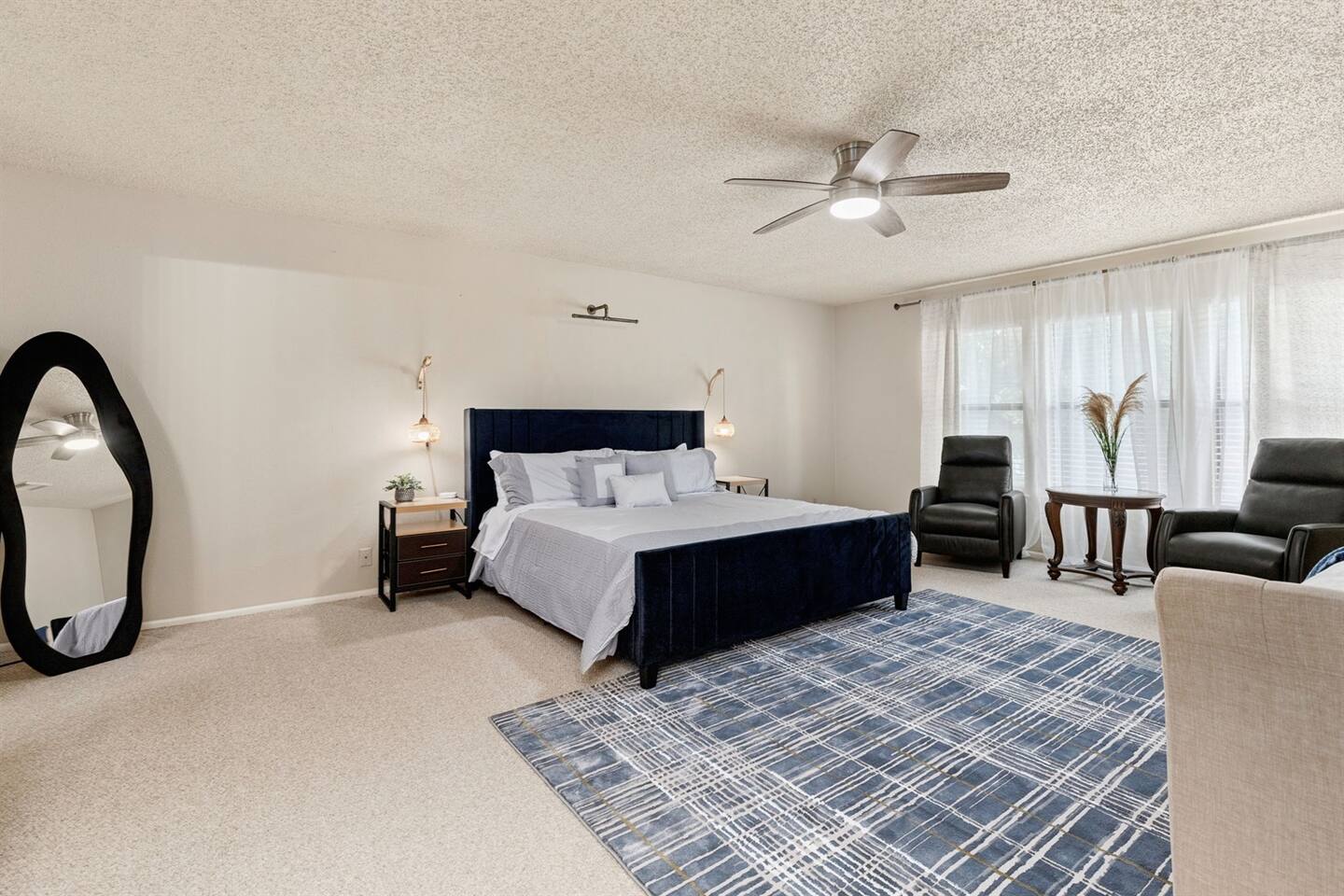 Spacious Family Retreat Near SeaWorld & Six Flags
