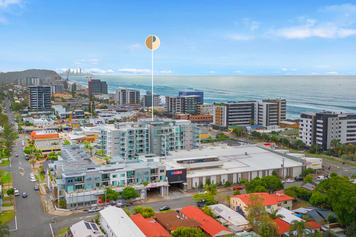 Palm Beach Bliss! Walk to Beach, Cafés & Dining!