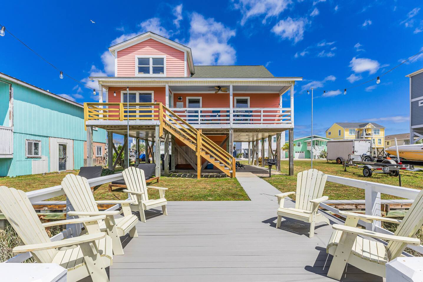 Huge Aug Sale! Dock & Grill-1 min walk to Beach
