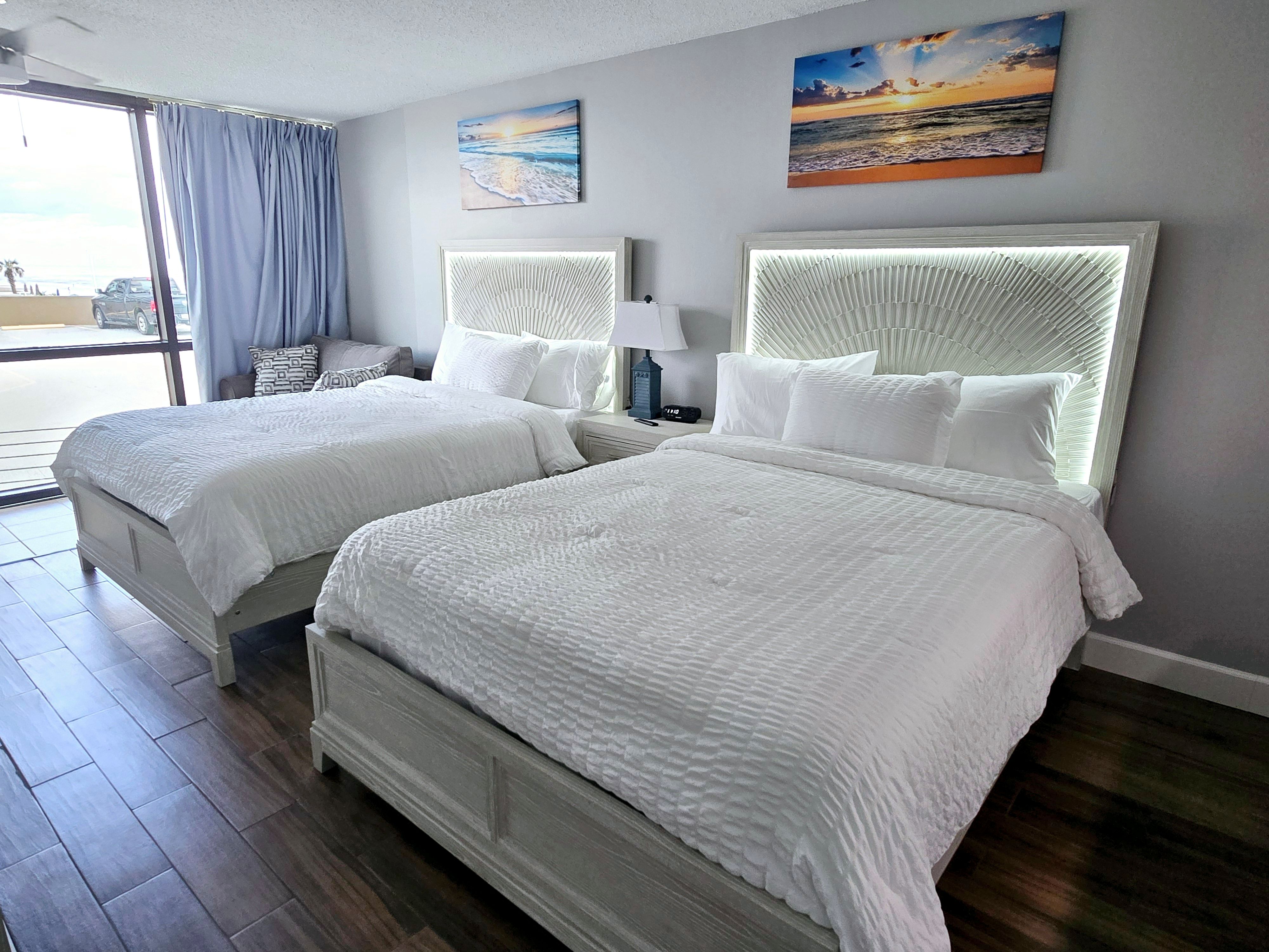 Oceanview 2 Studios adjoining w/pool, kitchenettes