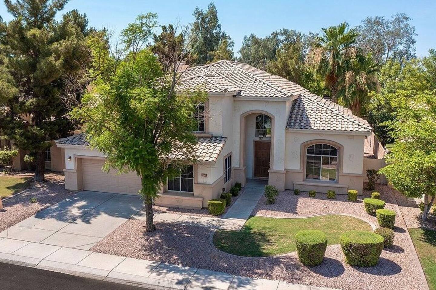 Luxurious Desert Oasis w/ Heated Pool | Sleeps 18
