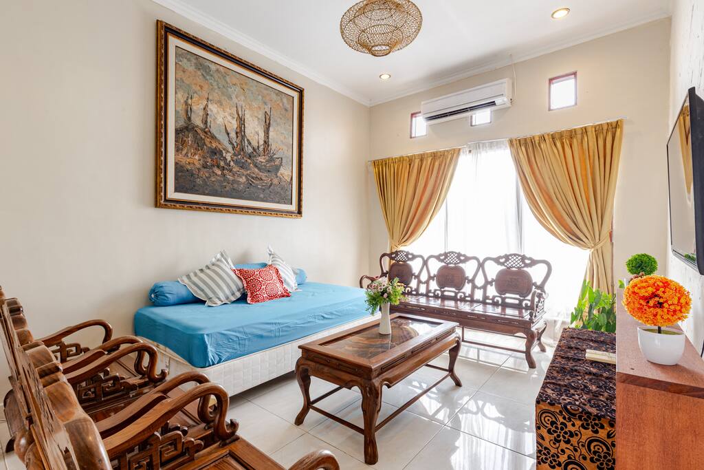 Spacious 3-Bedroom Villa, Sleeps 14 | Pool | Families, Groups I Private Kitchen | Restaurant: Room Service and Catering | Near Seminyak Beach