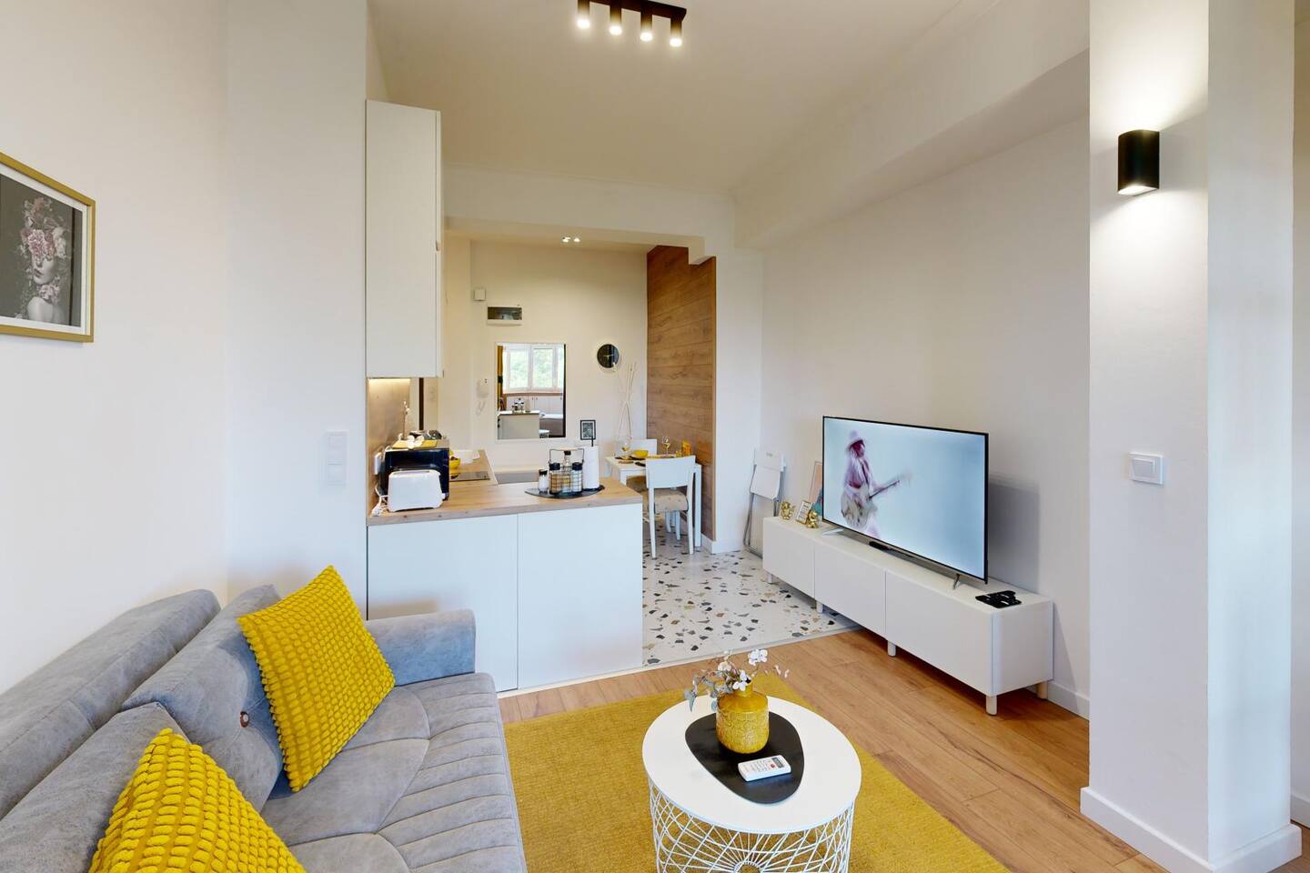 Modern City Stay apartment 4 min walk from Alexander Nevski