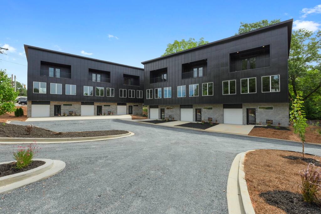 Modern Loft close to Silos, Clemson, Greenville
