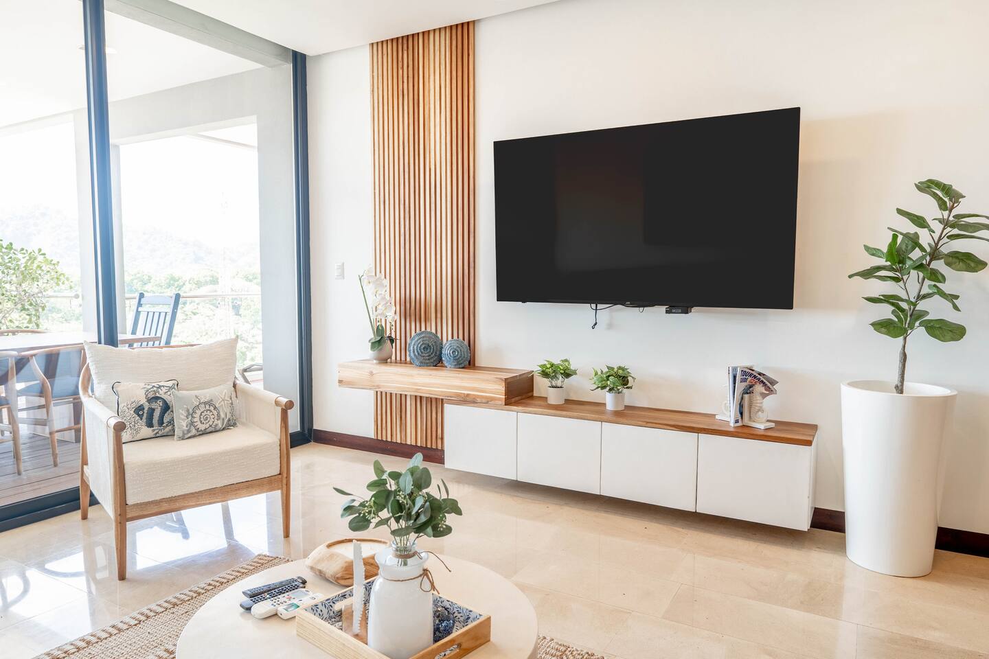 Ocean-View Ground-Floor Condo Near Los Sueños