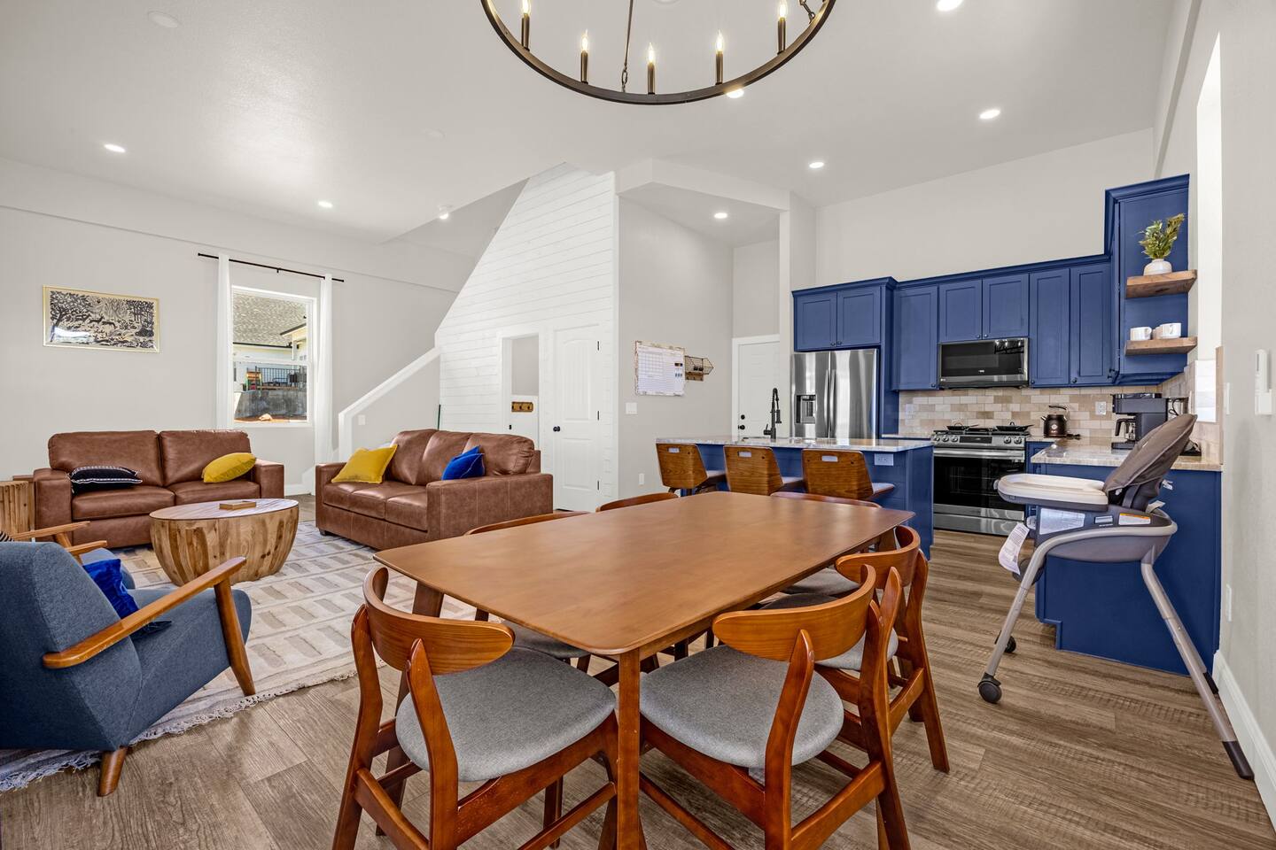 Sunset Hill guest Barndo•peaceful views•fun games!