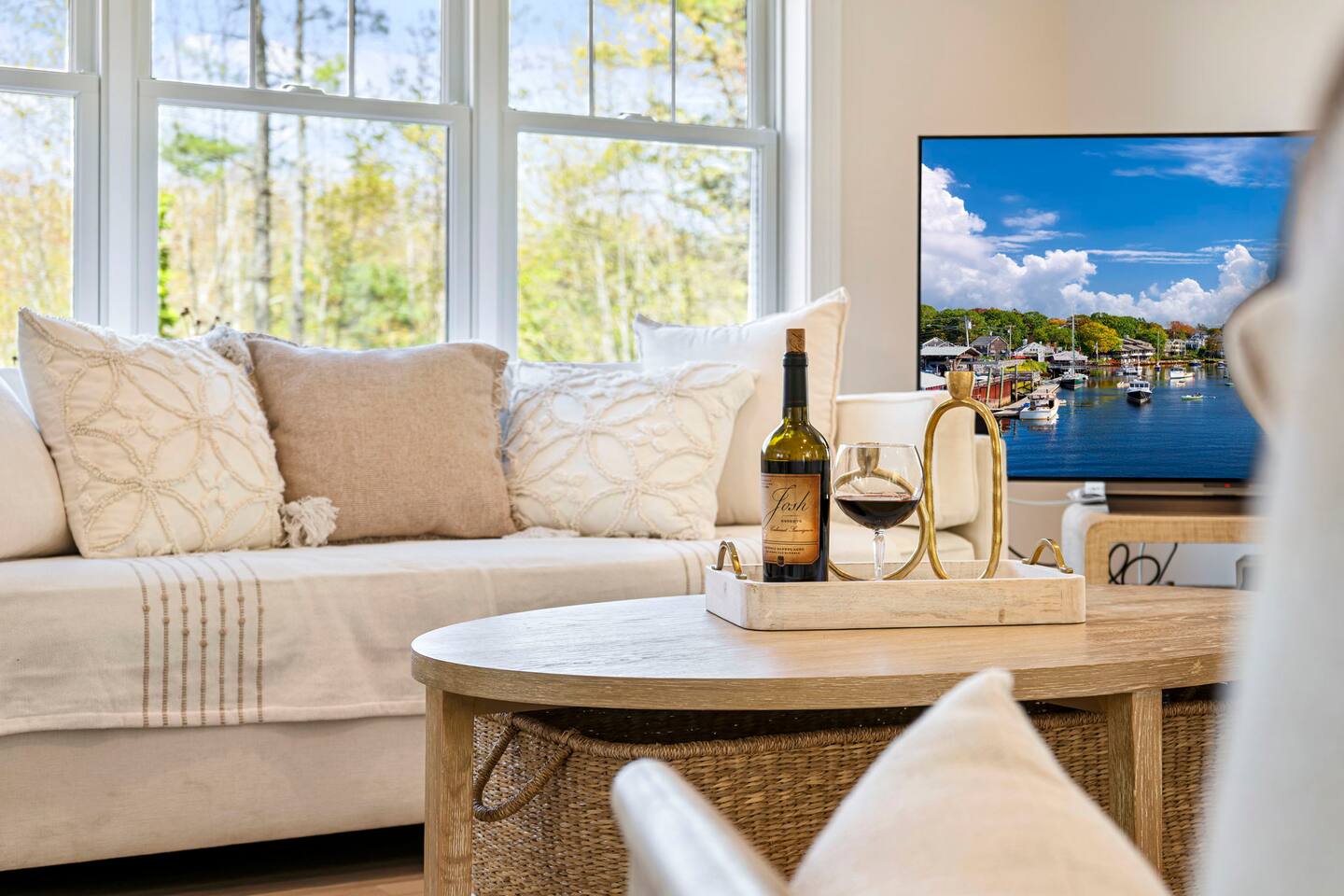 CasaBianca-Pool/FitnessCenter/Hiking/GameRoom