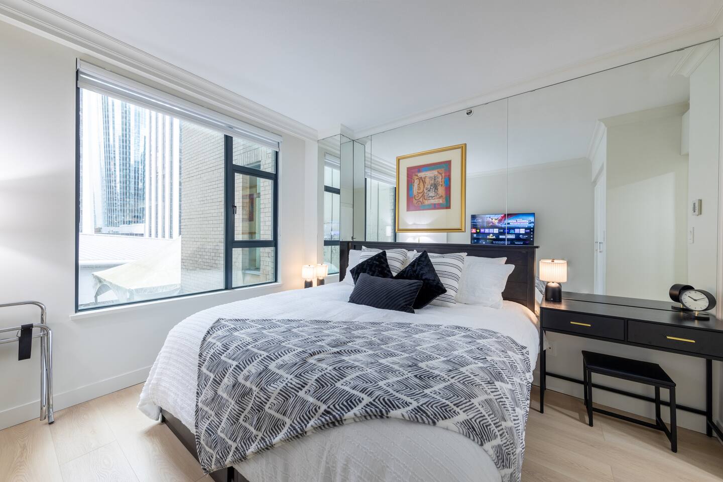 Luxury 2 Bedroom 2 King Beds in Hotel Downtown