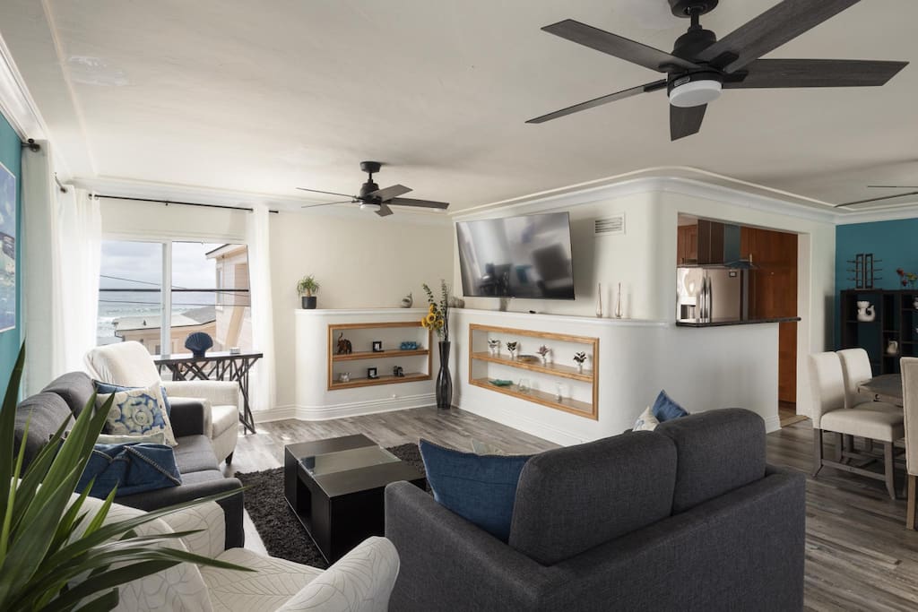 Ocean Views & Beach Access in Prime Mission Beach!