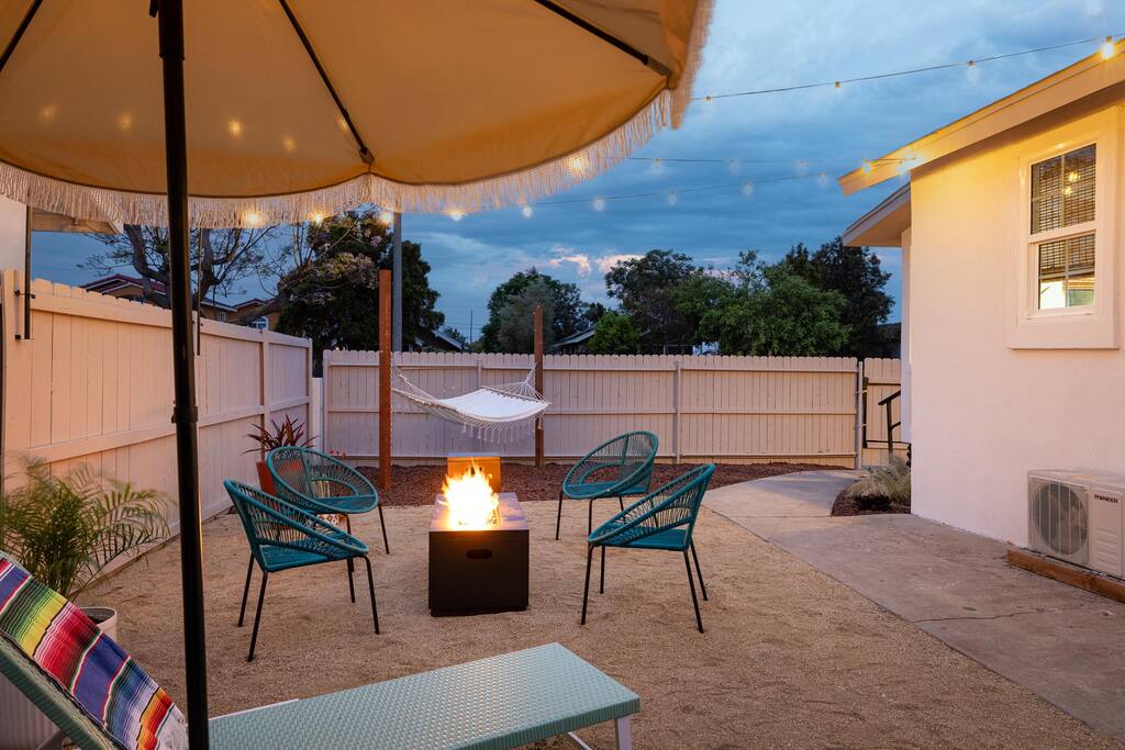 Modern Casita! | Fire Pit, BBQ, 5mins to DT!