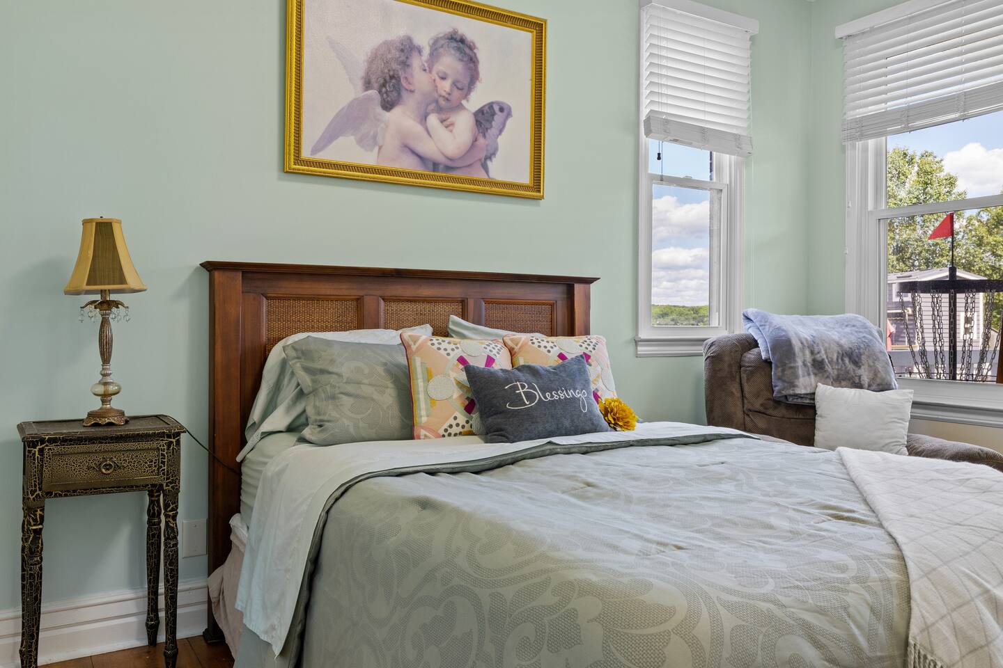 Genesis Country Estate / Victor's Room