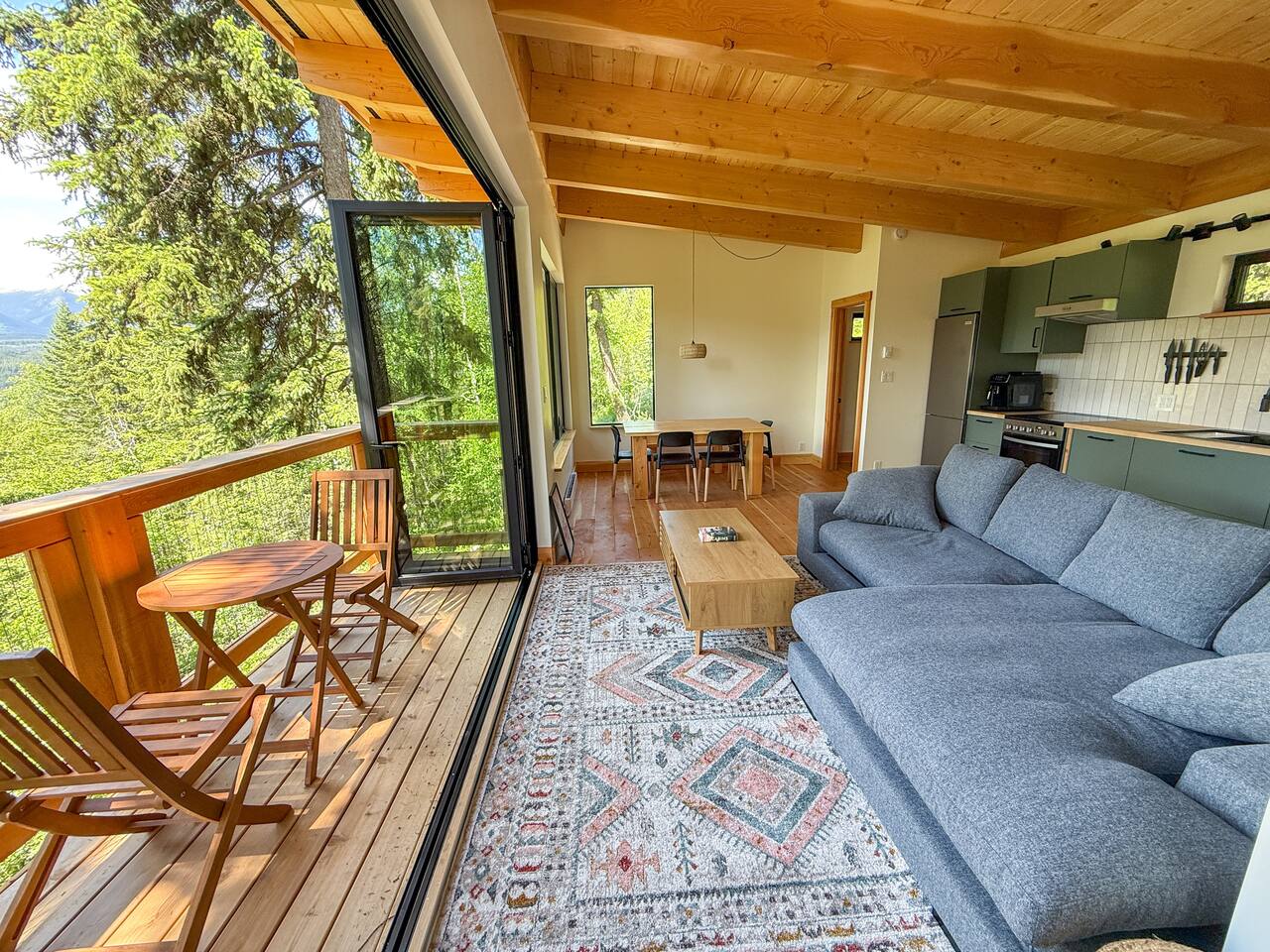 Timberhaus - modern cabin w/ private hot tub