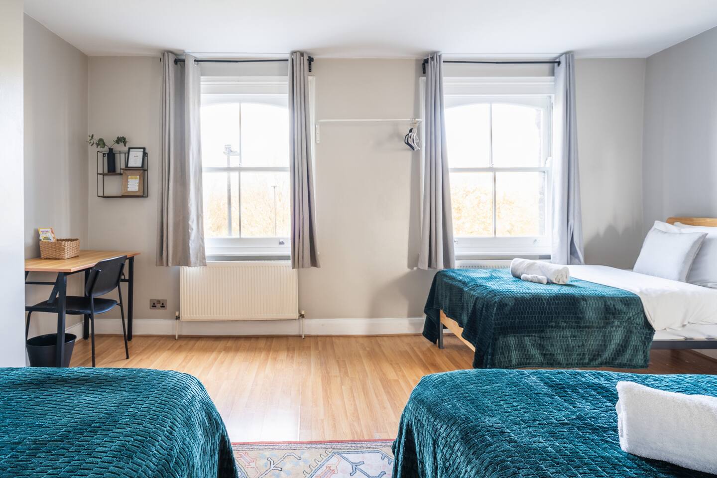 Trendy privateTriple room /Shoreditch/ EAST LDN!