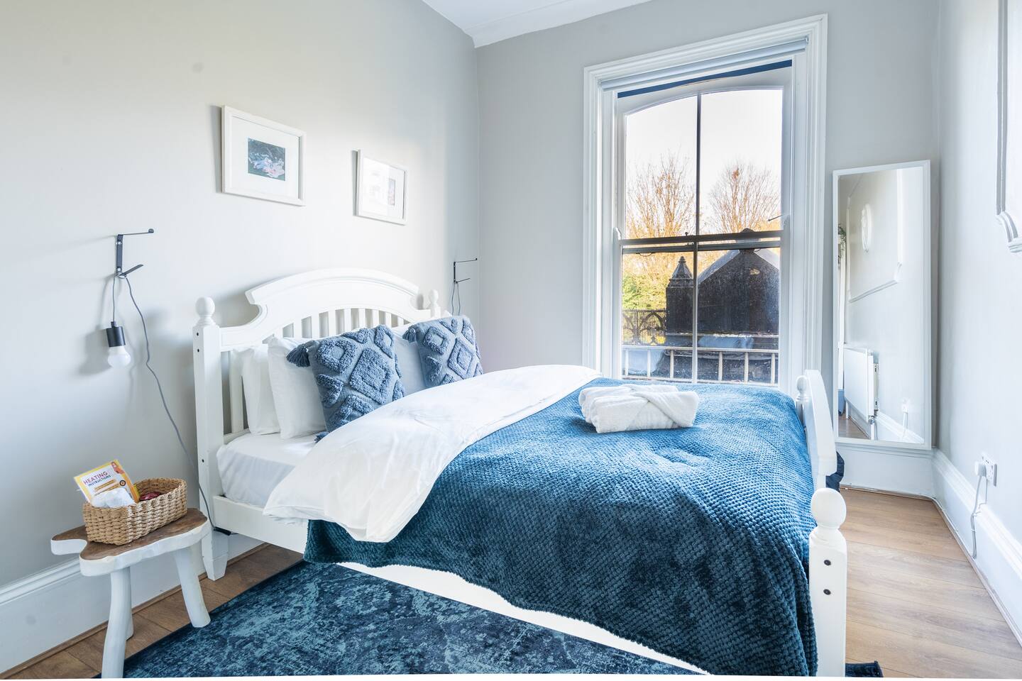 Intimate double room/Columbia flower mrkt EAST LDN