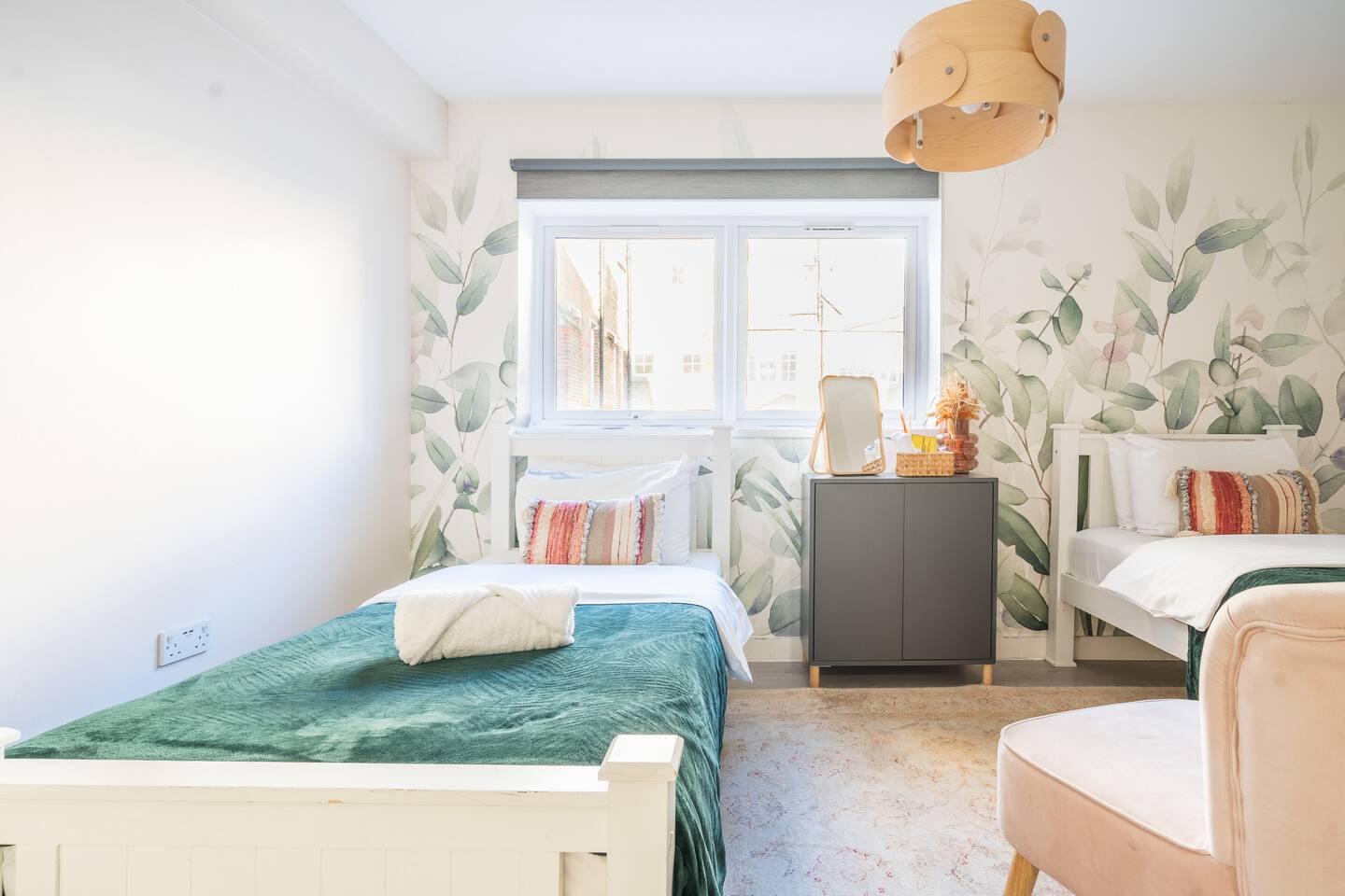 Stylish room in shoreditch zone 1