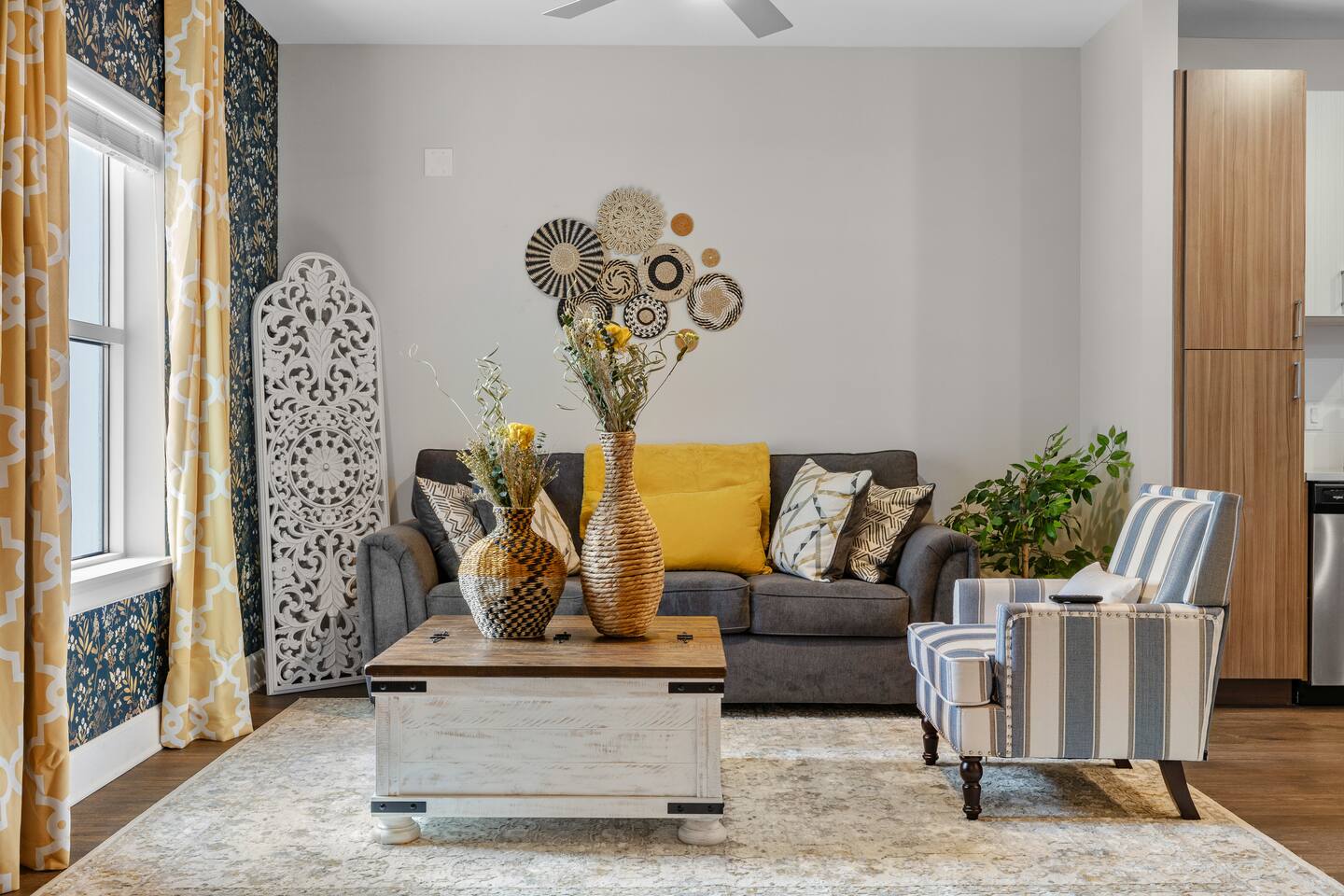 Chic Country Getaway | Walk to Broadway & Gulch