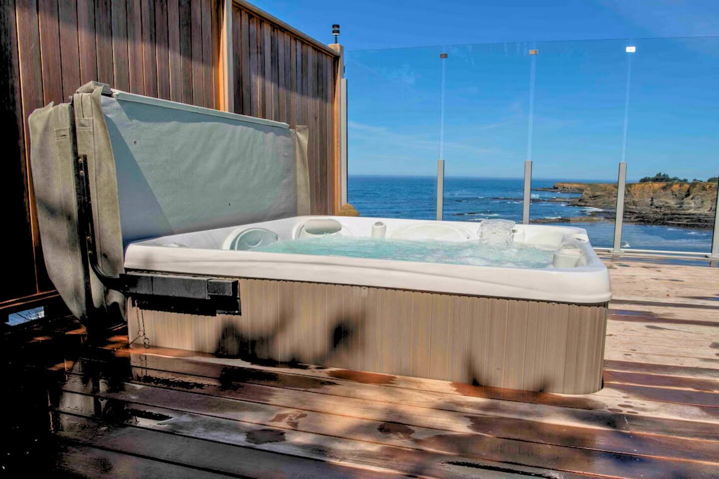 Soak in the bubbles with endless views of the Pacific right in front of you.

