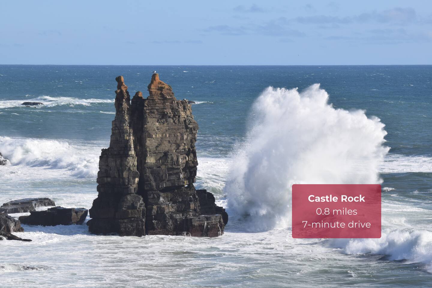  A dramatic bluffside viewpoint and a favorite for photos, picnics, and sunsets.