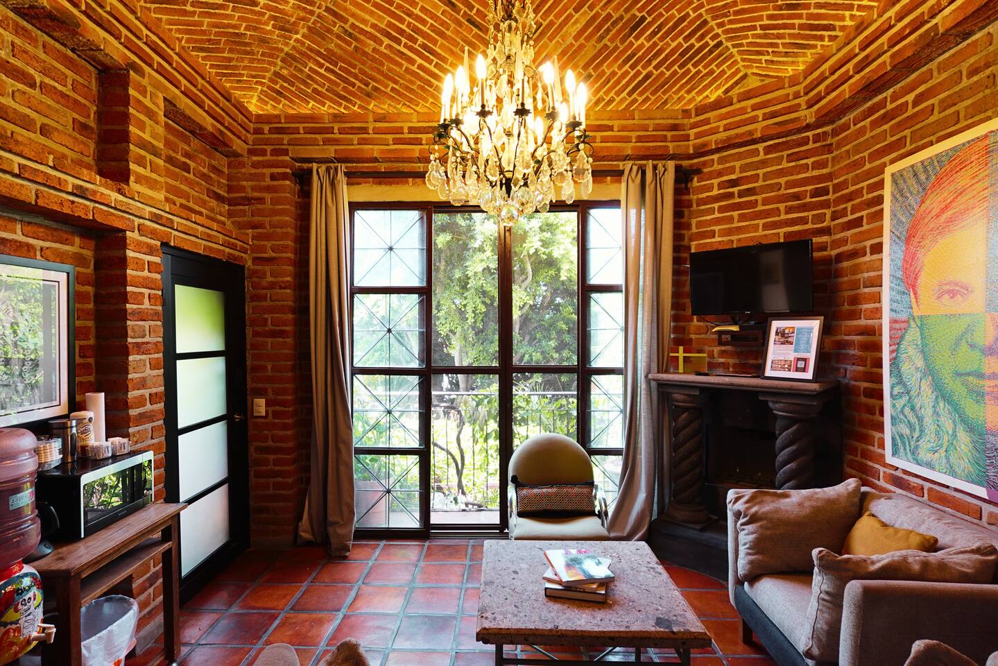 Enjoy AC in the Queen's Suite at Inn Ajijic