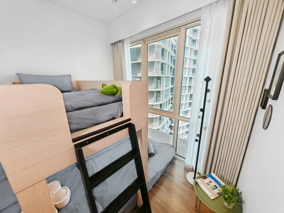 Afiniti 2BR - Sleep Sandwich | 3 Min -> Legoland