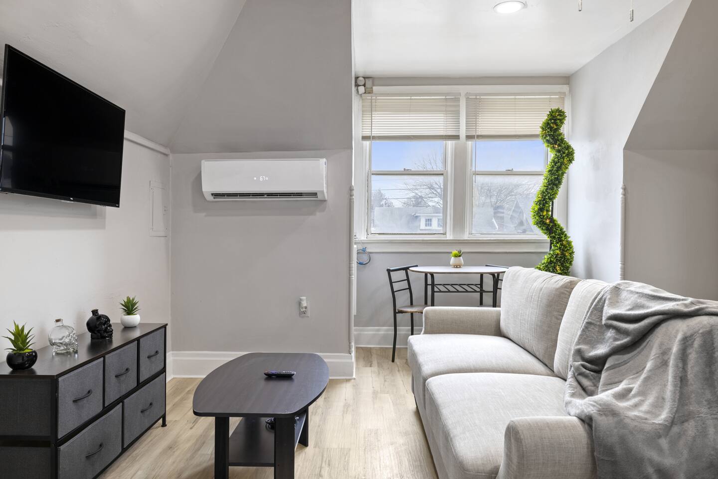 1BR/1BA with Fast Wi-Fi & Easy City Access