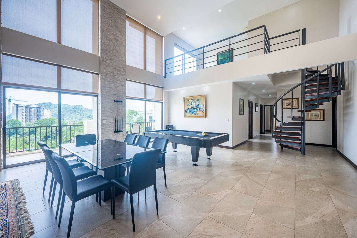 5 Bedroom Penthouse Ocean Views Jacobay 21002