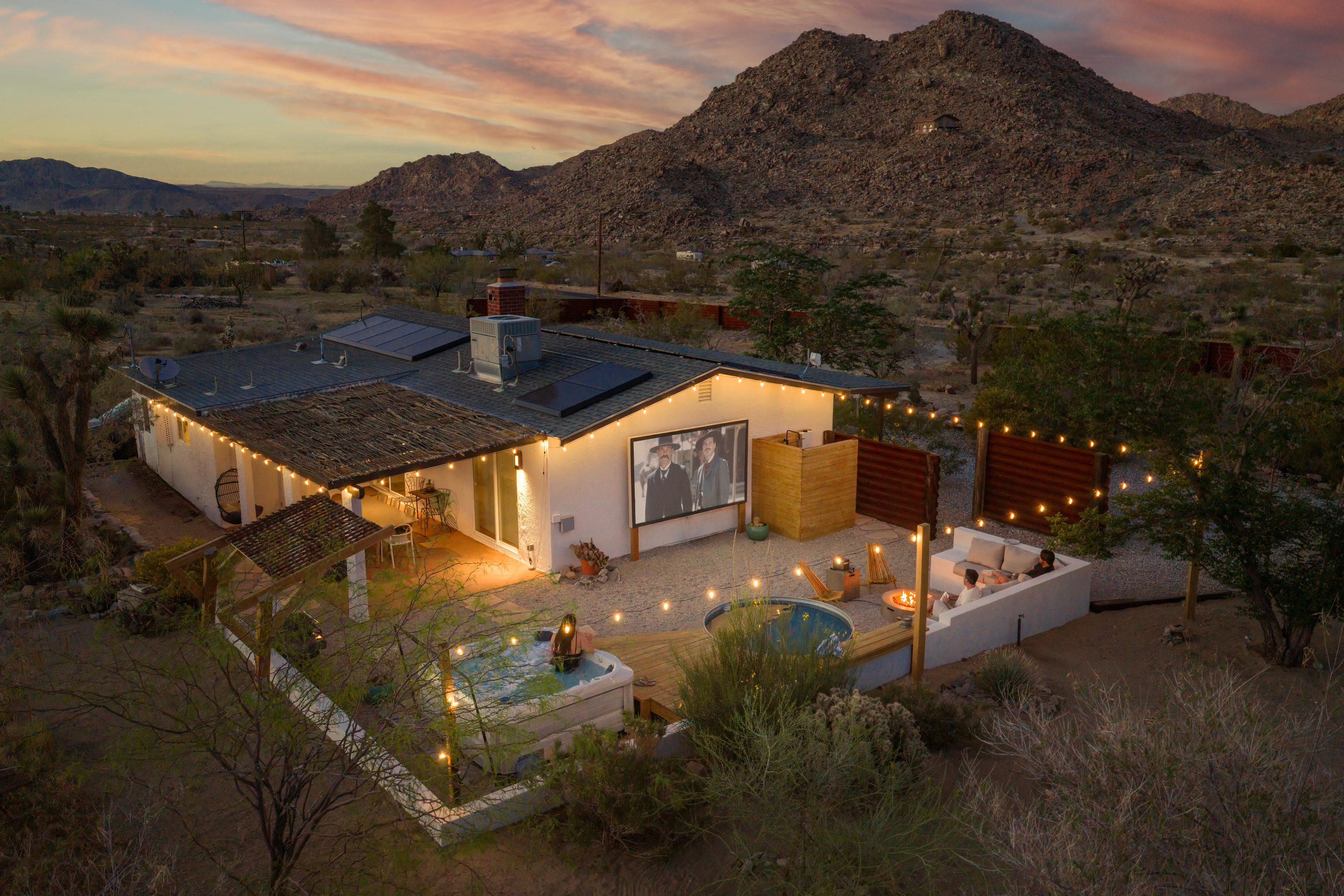 Top 1% | 4min->JTNP+Town|Cinema|Hot Tub|Fire Pit