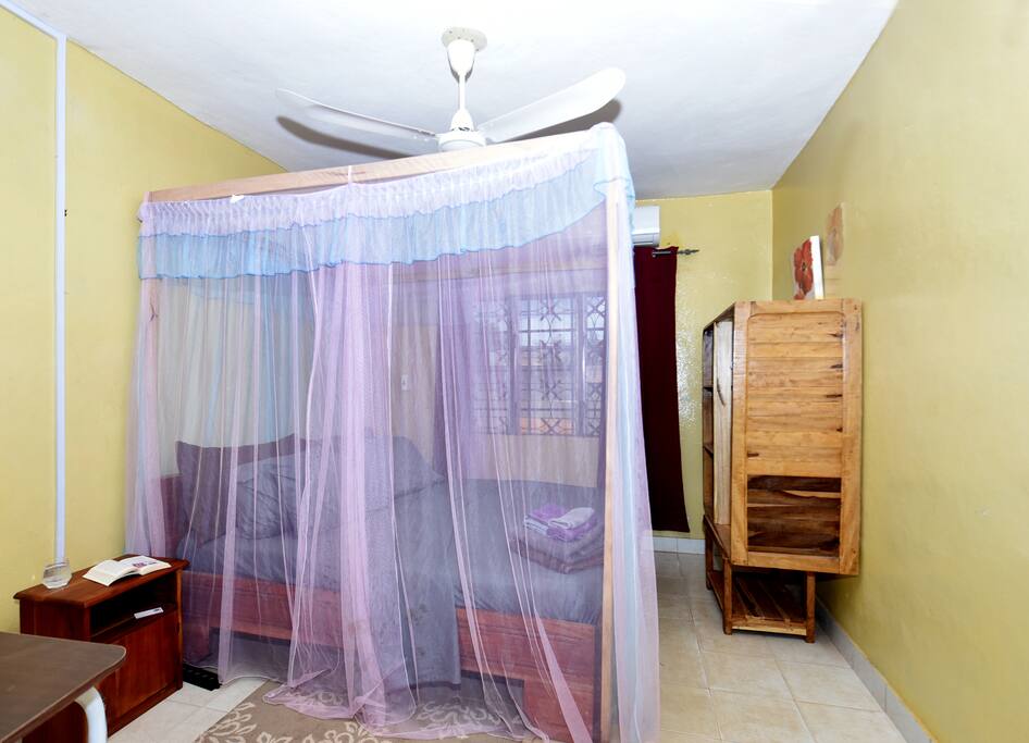 Premium King BR for Your Comfort | Fast Wi-Fi