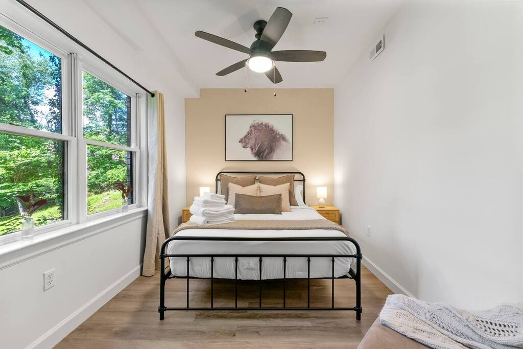 NEW|Tennis|Golf|GameRoom|Gym|10minLake&DT|Fall