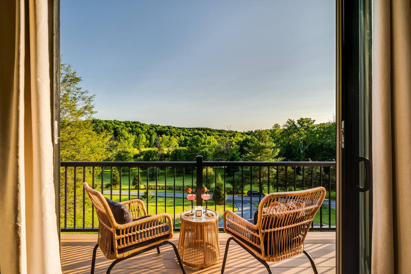 Riverfront*Lux*HotTub*Game Room*Grill