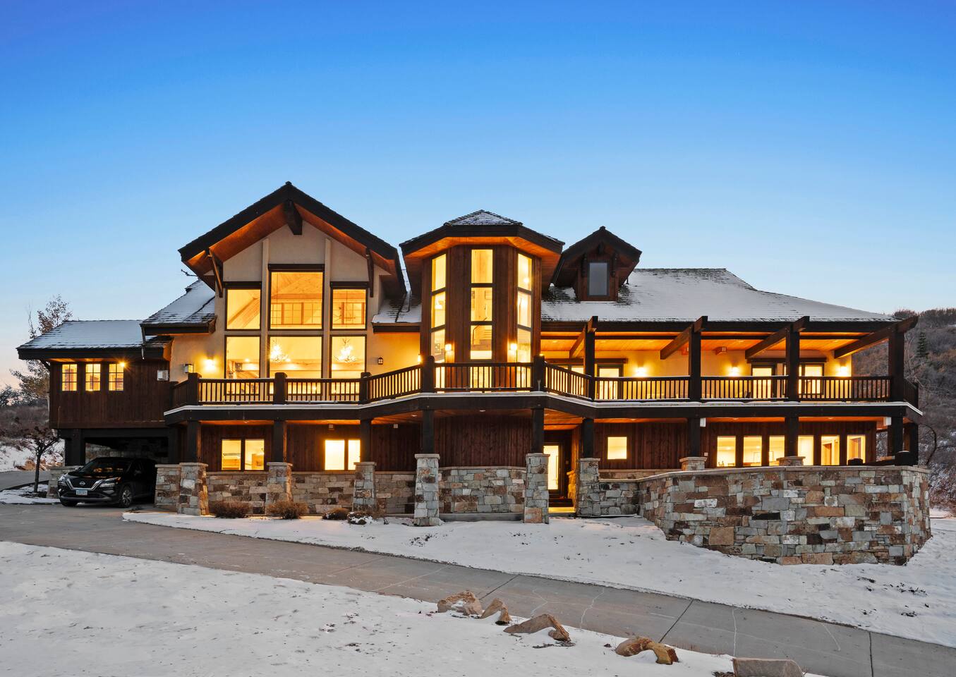 7 BR Mtn Retreat, Free Door-to-Door DV Shuttle