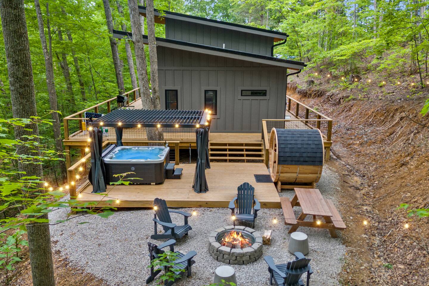 Luxury RRG Spa Retreat | HotTub • Sauna • Fire Pit