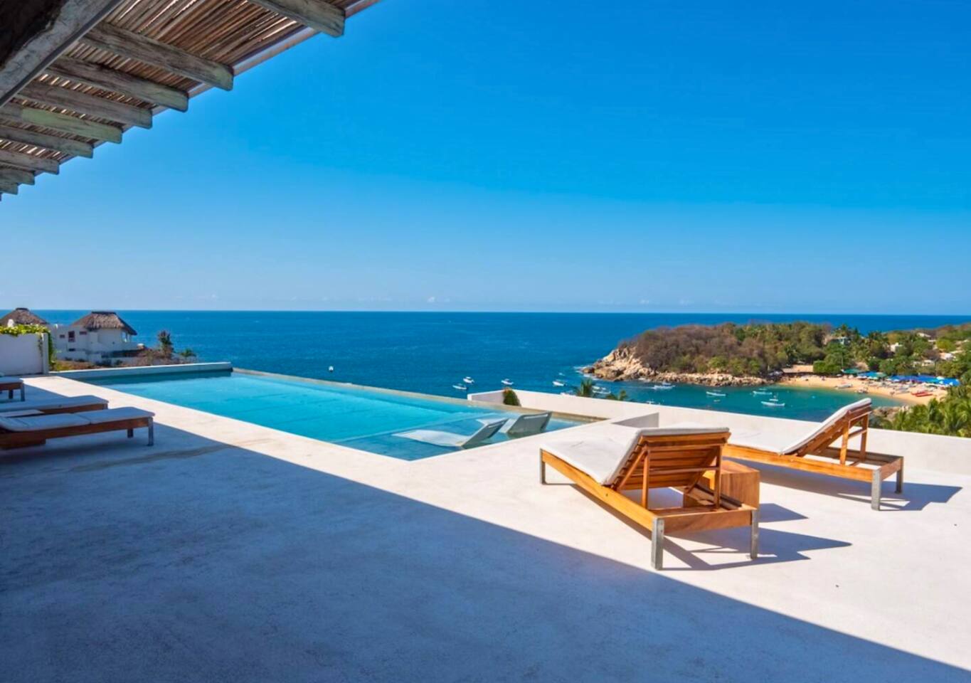 Casa Cascada | Garden-Level Stay w/ Hammock + View