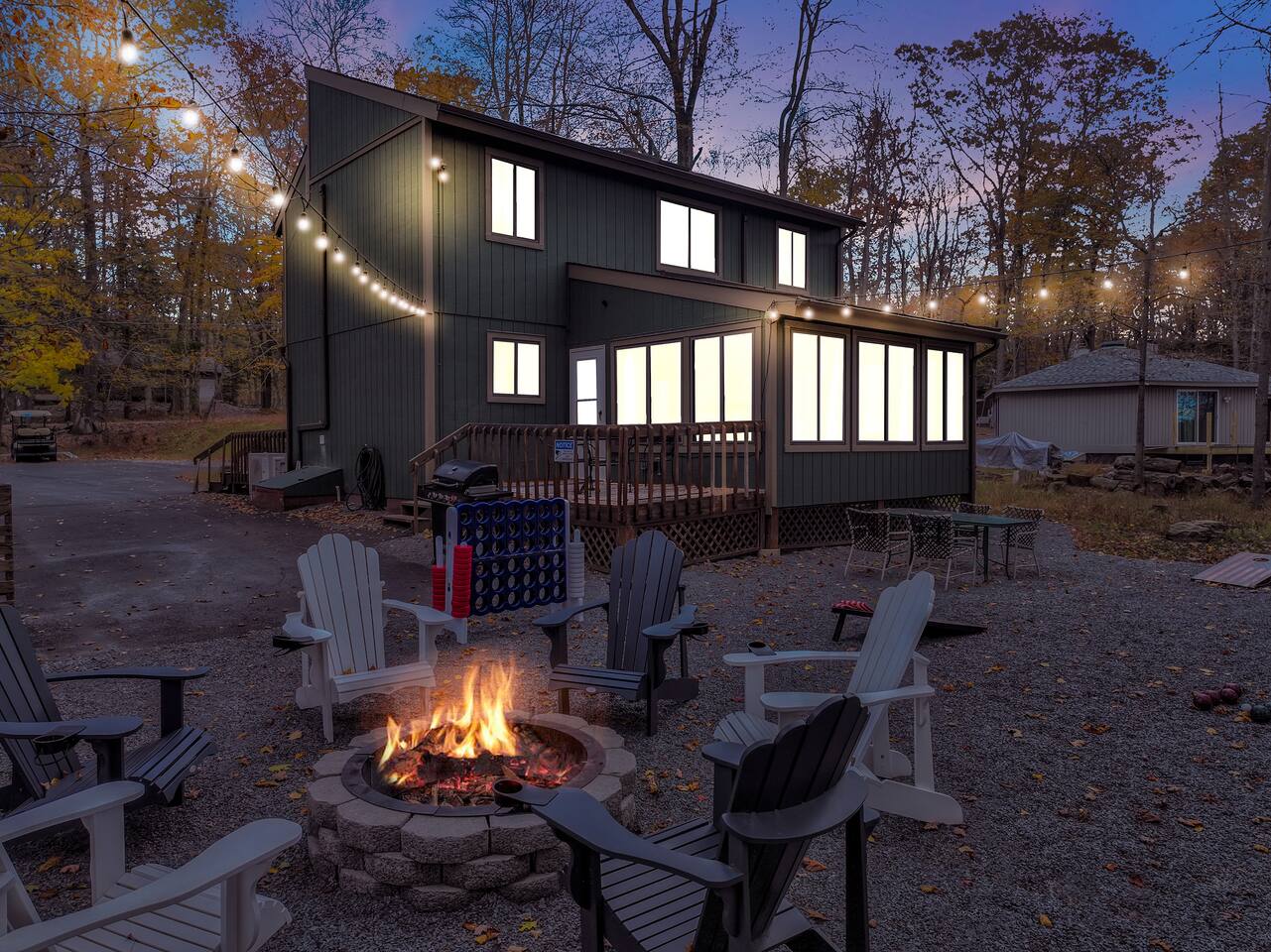 Lake Views:Steps to Lake :Firepit:Game Rm